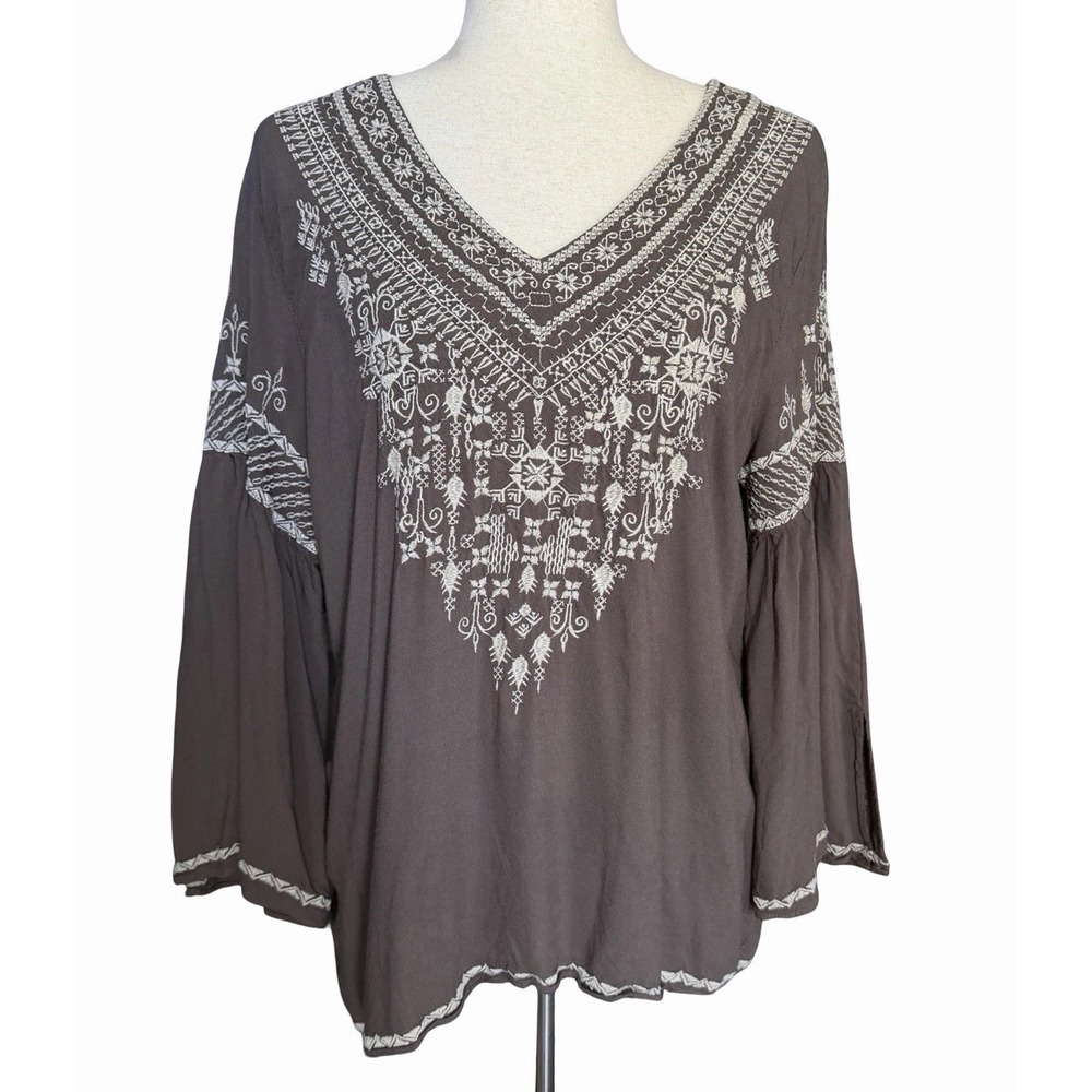 Chelsea & Theodore Embroidered Blouse Sz S Bell Sleeve Boho Gray Cottagecore